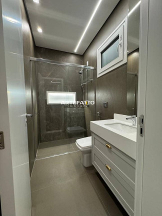 Imagem Casa de Condomínio com 4 Quartos à Venda, 343 m²