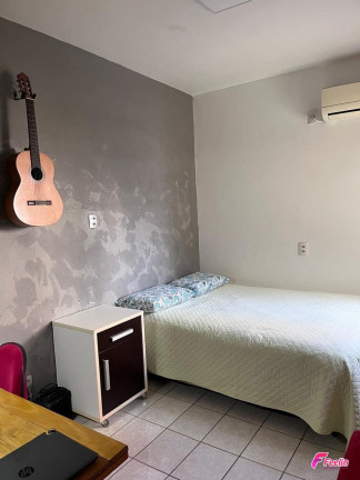 Imagem Casa com 4 Quartos à Venda, 148 m² em Trindade - Florianópolis
