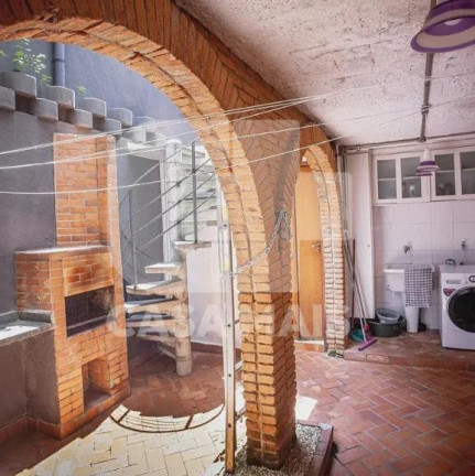 Imagem Casa com 2 Quartos à Venda, 110 m² em Pinheiros - São Paulo Imagem Casa com 2 Quartos à Venda, 110 m² em Pinheiros - São Paulo
