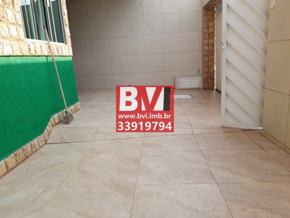 Imagem Casa com 3 Quartos à Venda, 205 m² em Vila Kosmos - Rio De Janeiro Imagem Casa com 3 Quartos à Venda, 205 m² em Vila Kosmos - Rio De Janeiro