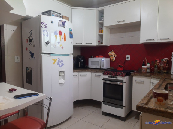 Imagem Casa com 4 Quartos à Venda, 185 m² em Jardim Cascata - Teresópolis