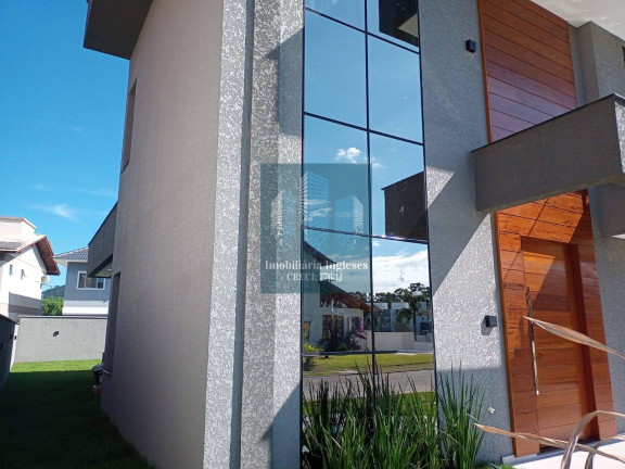 Imagem Casa com 4 Quartos à Venda, 235 m² em São João Do Rio Vermelho - Florianópolis Imagem Casa com 4 Quartos à Venda, 235 m² em São João Do Rio Vermelho - Florianópolis