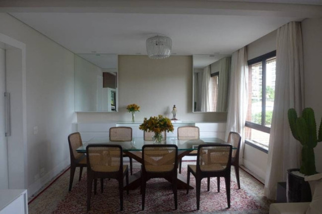 Imagem Apartamento com 3 Quartos à Venda, 240 m² em Moema - São Paulo