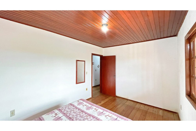 Imagem Casa com 3 Quartos à Venda, 368 m² em Ponta Grossa - Porto Alegre