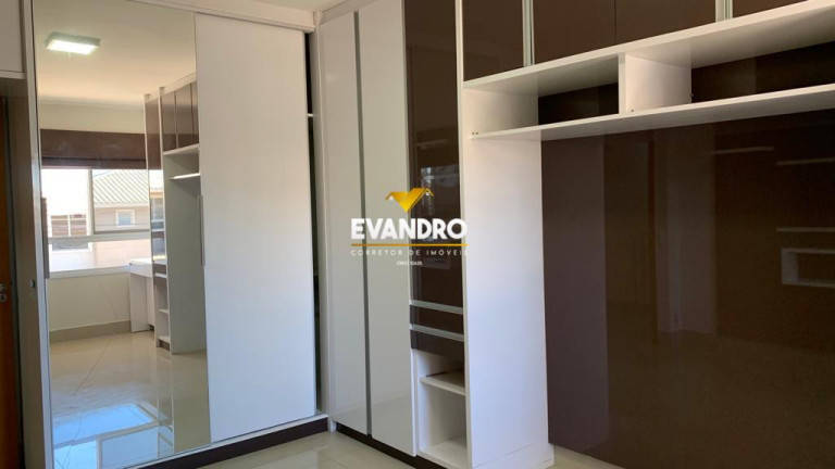 Imagem Casa com 3 Quartos à Venda, 147 m² em Santa Cruz - Cuiabá Imagem Casa com 3 Quartos à Venda, 147 m² em Santa Cruz - Cuiabá