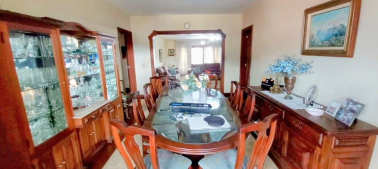 Imagem Imóvel com 3 Quartos à Venda, 187 m² em Várzea - Teresópolis Imagem Imóvel com 3 Quartos à Venda, 187 m² em Várzea - Teresópolis