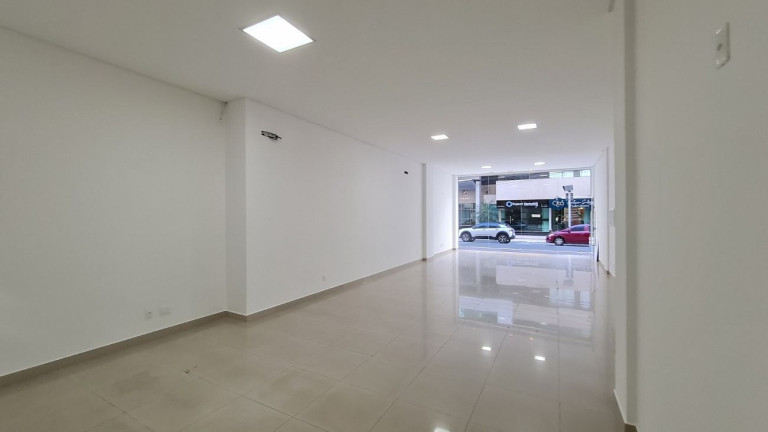 Imagem Imóvel Comercial à Venda, 109 m² em Centro - Balneário Camboriú Imagem Imóvel Comercial à Venda, 109 m² em Centro - Balneário Camboriú