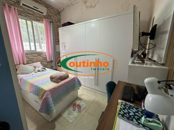 Imagem Casa com 4 Quartos à Venda, 150 m² em Andaraí - Rio De Janeiro Imagem Casa com 4 Quartos à Venda, 150 m² em Andaraí - Rio De Janeiro
