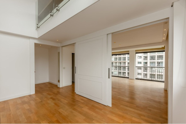 Imagem Cobertura com 3 Quartos à Venda, 333 m² em Jardim Panorama - São Paulo