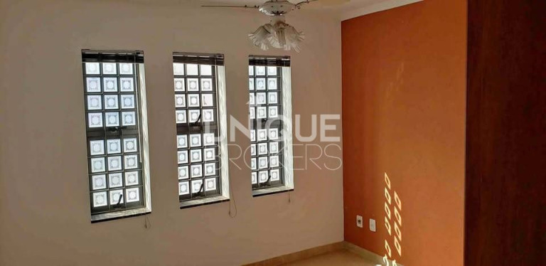 Imagem Casa com 3 Quartos à Venda, 175 m² em Jardim São Matheus - Vinhedo Imagem Casa com 3 Quartos à Venda, 175 m² em Jardim São Matheus - Vinhedo