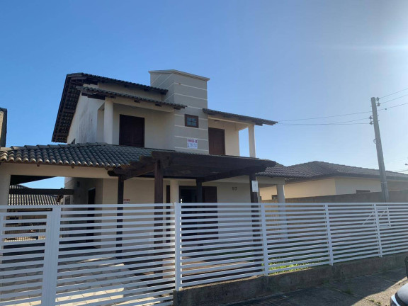 Imagem Casa com 3 Quartos à Venda,  em Balneário Rincão