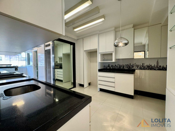 Imagem Apartamento com 3 Quartos à Venda, 119 m² em Centro - Florianópolis Imagem Apartamento com 3 Quartos à Venda, 119 m² em Centro - Florianópolis