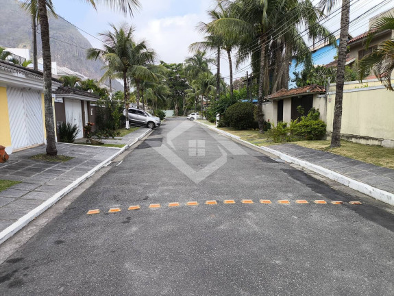 Imagem Casa com 4 Quartos à Venda, 330 m² em Vargem Pequena - Rio De Janeiro