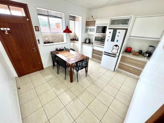 Imagem Casa com 3 Quartos à Venda, 169 m² em Trindade - Florianópolis