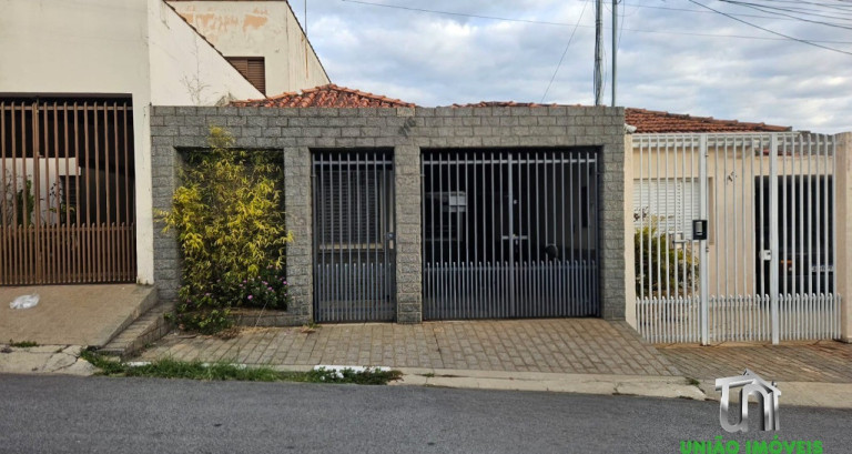 Casa com 3 Quartos à Venda, 120 m² em Vila Aparecida - Bragança Paulista