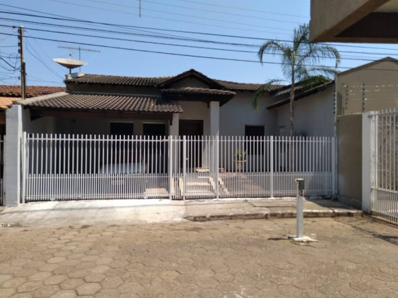 Imagem Casa de Condomínio com 4 Quartos à Venda, 550 m² em Boa Esperança - Cuiabá