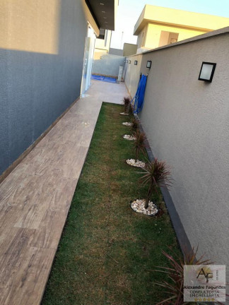 Imagem Casa com 4 Quartos à Venda, 212 m² em Residencial Goiânia Golfe Clube - Goiânia Imagem Casa com 4 Quartos à Venda, 212 m² em Residencial Goiânia Golfe Clube - Goiânia