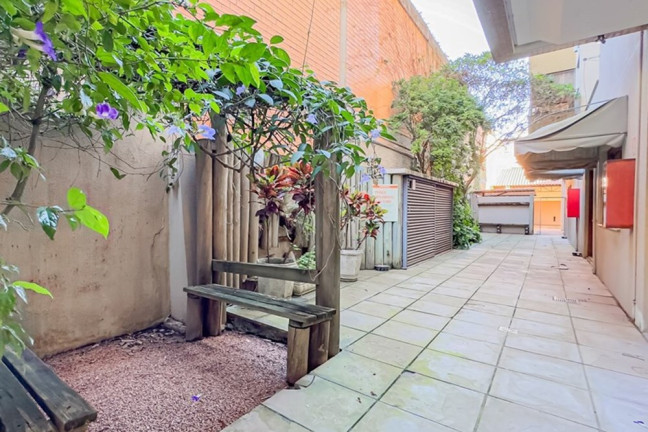 Imagem Imóvel com 3 Quartos à Venda, 121 m² em Auxiliadora - Porto Alegre