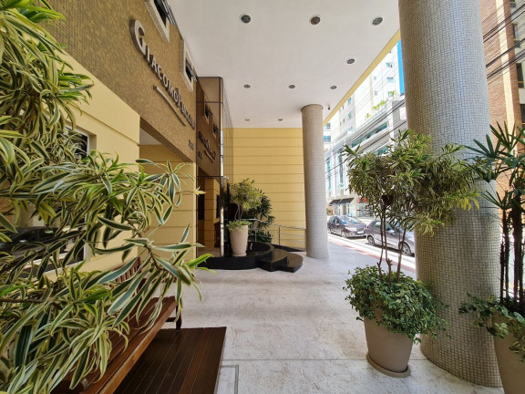 Imagem Apartamento com 3 Quartos à Venda, 110 m² em Centro - Balneário Camboriú Imagem Apartamento com 3 Quartos à Venda, 110 m² em Centro - Balneário Camboriú