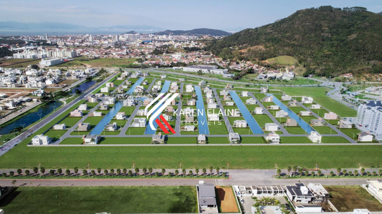 Imagem Casa de Condomínio com 3 Quartos à Venda, 216 m² em Beira Rio - Biguaçu