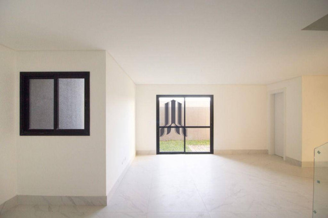 Imagem Sobrado com 4 Quartos à Venda, 130 m² em Portão - Curitiba