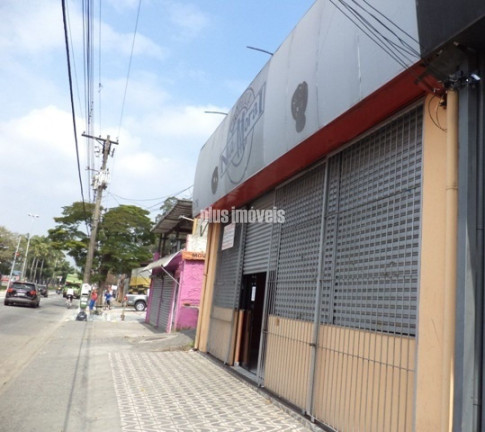 Imóvel Comercial à Venda ou Locação, 230 m² em Interlagos - São Paulo