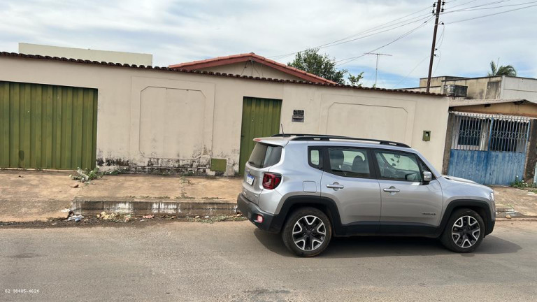 Casa com 2 Quartos à Venda, 432 m² em Setor Garavelo - Goiânia