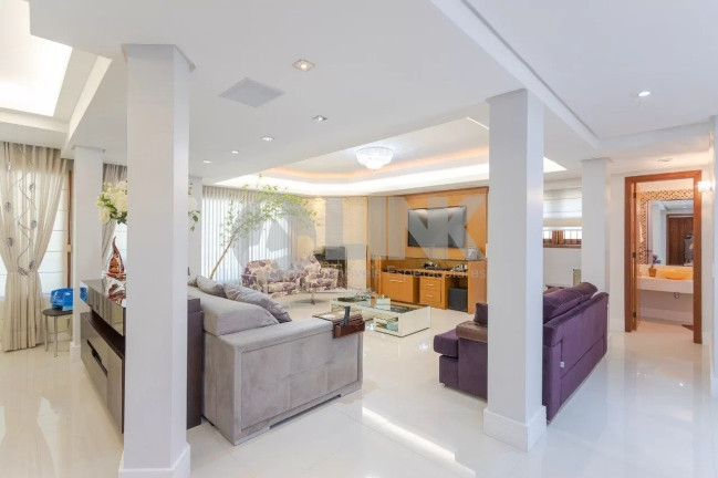 Imagem Casa com 4 Quartos à Venda, 449 m² em Jardim Itu - Porto Alegre Imagem Casa com 4 Quartos à Venda, 449 m² em Jardim Itu - Porto Alegre