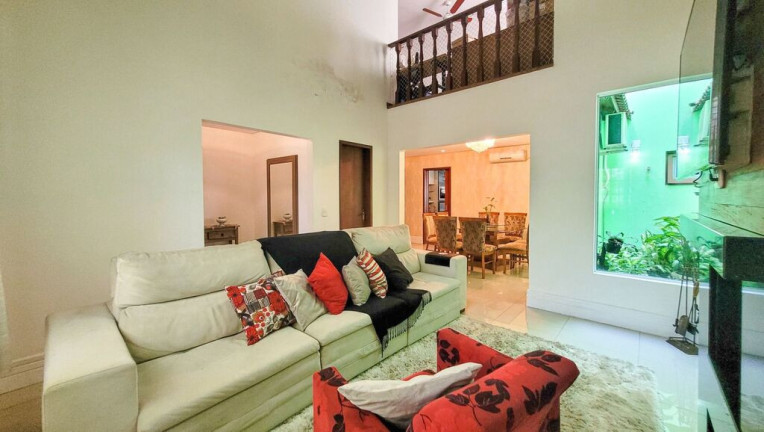 Imagem Casa com 4 Quartos à Venda, 267 m² em Jardim Itu - Porto Alegre