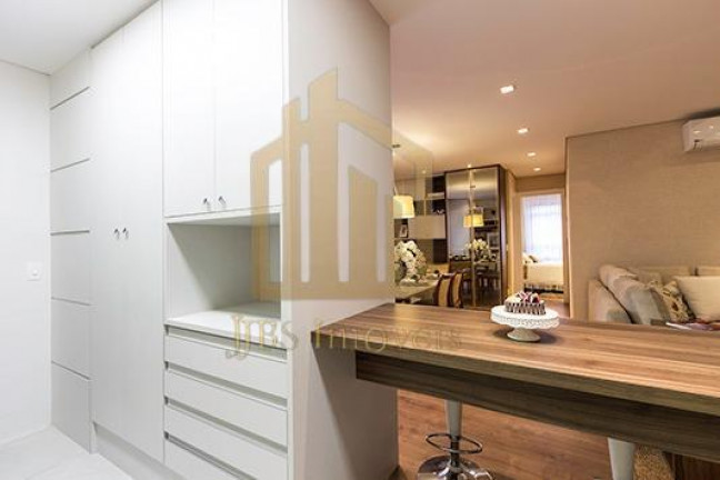 Imagem Apartamento com 3 Quartos à Venda, 82 m² em Cristo Rei - Curitiba
