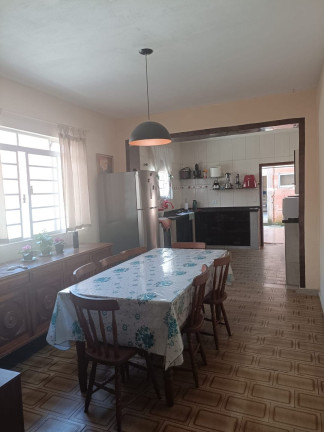 Imagem Casa com 5 Quartos à Venda, 351 m² em Alto Do Cardoso - Pindamonhangaba