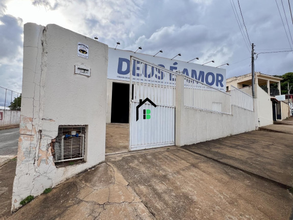 Imóvel Comercial para Alugar, 260 m² em Nova Floresta - Patos De Minas