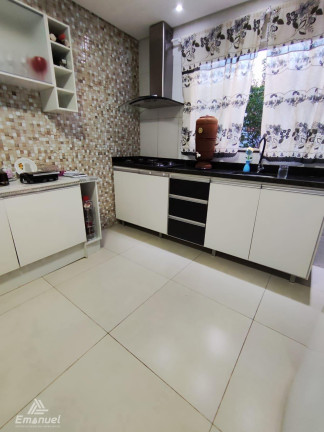 Imagem Casa com 2 Quartos à Venda, 160 m² em Tiradentes - Campo Grande