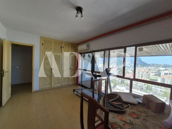 Imagem Imóvel com 4 Quartos à Venda, 304 m² em Barra Da Tijuca - Rio De Janeiro Imagem Imóvel com 4 Quartos à Venda, 304 m² em Barra Da Tijuca - Rio De Janeiro