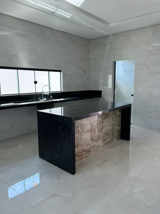 Imagem Casa com 3 Quartos à Venda, 205 m² em Plano Diretor Sul - Palmas