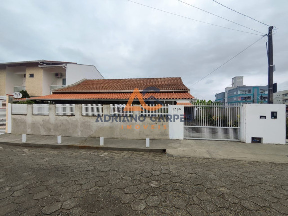 Casa com 3 Quartos à Venda, 220 m² em Gravatá - Navegantes