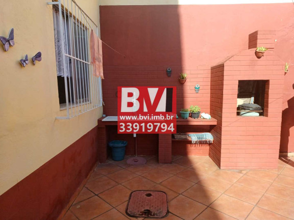 Imagem Casa com 4 Quartos à Venda, 276 m² em Olaria - Rio De Janeiro Imagem Casa com 4 Quartos à Venda, 276 m² em Olaria - Rio De Janeiro