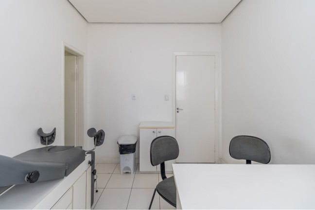 Imagem Casa com 4 Quartos à Venda, em Ipiranga - São Paulo Imagem Casa com 4 Quartos à Venda, em Ipiranga - São Paulo
