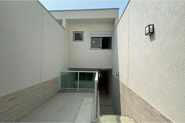 Imagem Casa com 3 Quartos à Venda, 200 m² em Vila Salete - São Paulo Imagem Casa com 3 Quartos à Venda, 200 m² em Vila Salete - São Paulo