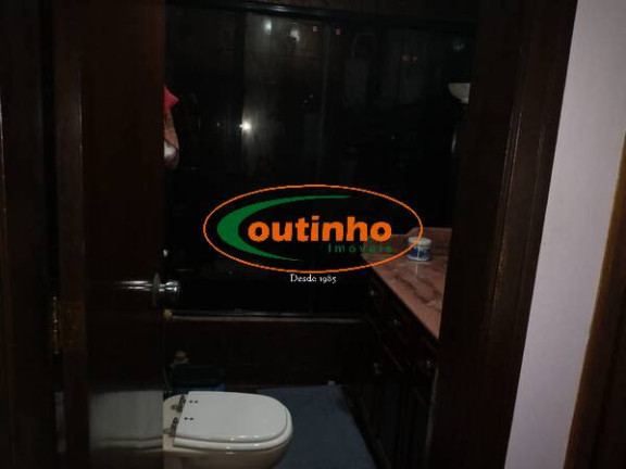 Imagem Apartamento com 3 Quartos à Venda, 162 m² em Tijuca - Rio De Janeiro Imagem Apartamento com 3 Quartos à Venda, 162 m² em Tijuca - Rio De Janeiro
