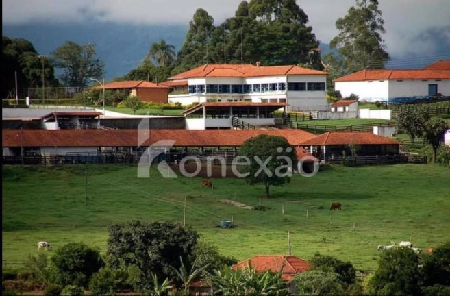 Fazenda à Venda, 100 m² em Centro - Carmo De Minas