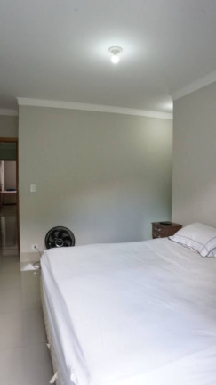 Imagem Casa com 3 Quartos à Venda, 189 m² em Parque Maria Domitila - São Paulo