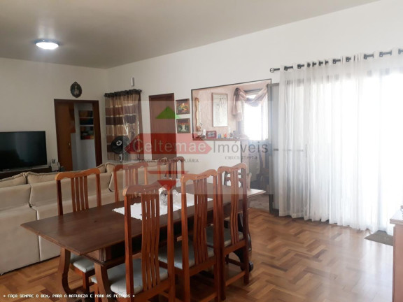 Imagem Casa com 5 Quartos à Venda, 258 m² em Loteamento Pinheiros De Tremembé - Tremembé Imagem Casa com 5 Quartos à Venda, 258 m² em Loteamento Pinheiros De Tremembé - Tremembé