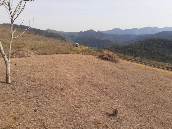 Imagem Terreno à Venda, 707 m² em Pessegueiros - Teresópolis Imagem Terreno à Venda, 707 m² em Pessegueiros - Teresópolis