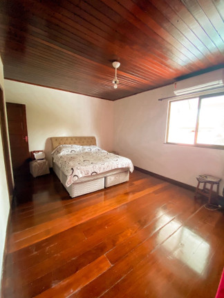Imagem Casa com 4 Quartos à Venda, 450 m² em Stiep - Salvador Imagem Casa com 4 Quartos à Venda, 450 m² em Stiep - Salvador