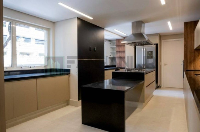 Imagem Imóvel com 3 Quartos à Venda, 306 m² em Jardim Paulistano - São Paulo