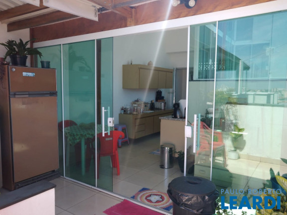 Imagem Cobertura com 2 Quartos à Venda, 70 m² em Vila Scarpelli - Santo André