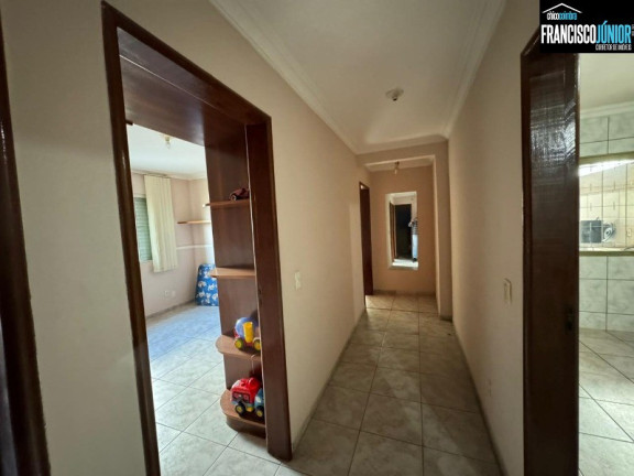 Imagem Casa com 3 Quartos à Venda, 326 m² em Setor Bueno - Goiânia Imagem Casa com 3 Quartos à Venda, 326 m² em Setor Bueno - Goiânia