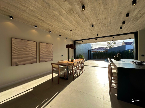 Imagem Casa com 4 Quartos à Venda, 200 m² em Centro - Xangri-la