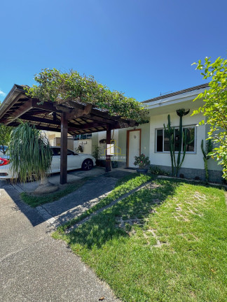 Casa com 5 Quartos à Venda, 240 m² em Colina De Laranjeiras - Serra